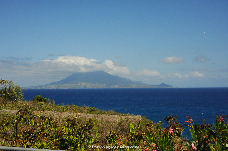 Vue sur Saint Kitts depuis Statia